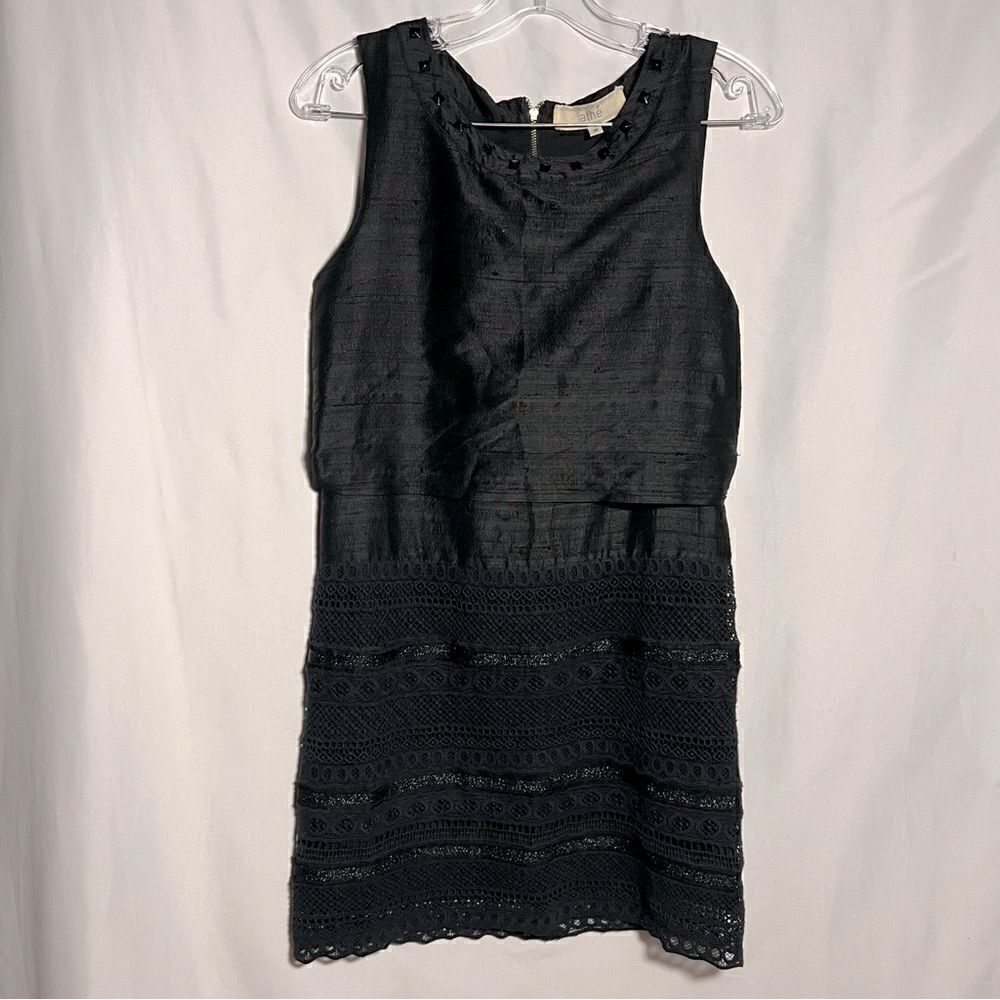 Athe Vanessa‎ Bruno Silk Studded Collar Sleeveless Shift Black Eyelet Dress EU36